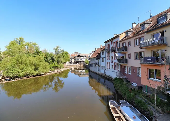 Wohntraum Am Wasser Und Den Brueckenhaeusern I 3br I Flussblick I Zentral I Parkhaus I Helloyou X Bright Collection