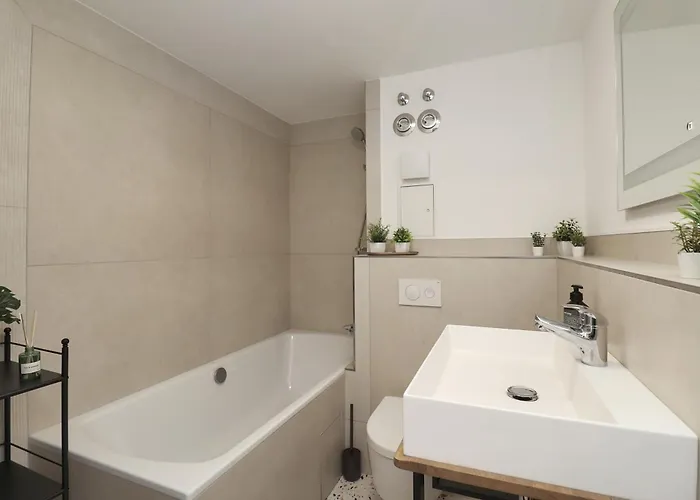 Wohntraum Am Wasser Und Den Brueckenhaeusern I 3br I Flussblick I Zentral I Parkhaus I Helloyou X Bright Collection Bad Kreuznach