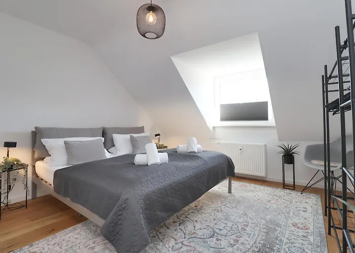 Wohntraum Am Wasser Und Den Brueckenhaeusern I 3br I Flussblick I Zentral I Parkhaus I Helloyou X Bright Collection